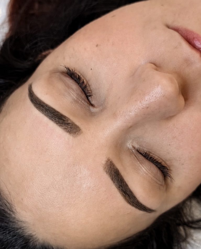 Bella Sourcil — photo 3 sur 5